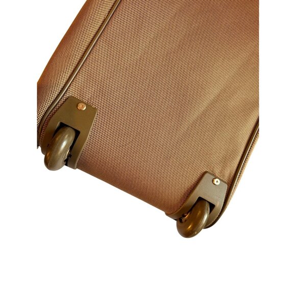 Dockers Beige Rolling Duffel Bag With Telescopic Handle & Multiple Compartments - Picture 8 of 16